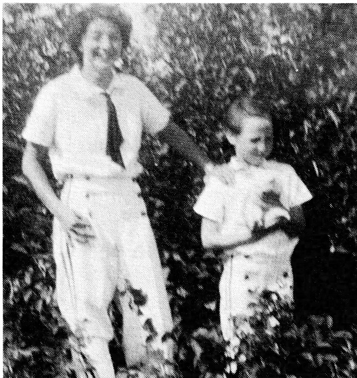 Clara and Mae outdoors